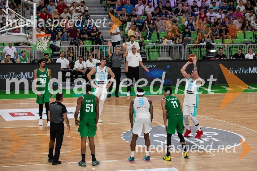  Luka  Dončić, košarkarSlovenija na krilih Luke Dončića premagala Brazilijo