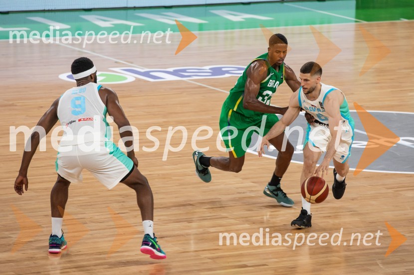  Josh Nebo, košarkar;  Georginho De Paula, košarkar, Brazilija;  Aleksej  Nikolić, košarkarSlovenija na krilih Luke Dončića premagala Brazilijo