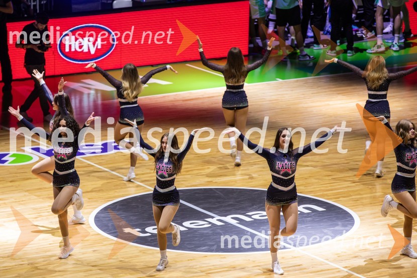 Slovenija na krilih Luke Dončića premagala Brazilijo