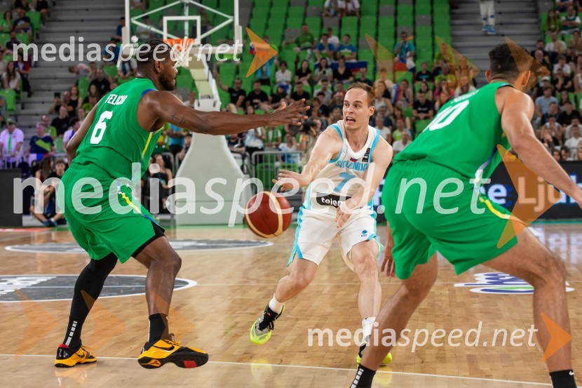  Cristiano Felicio, košarkar, Brazilija;  Klemen Prepelič, košarkarSlovenija na krilih Luke Dončića premagala Brazilijo