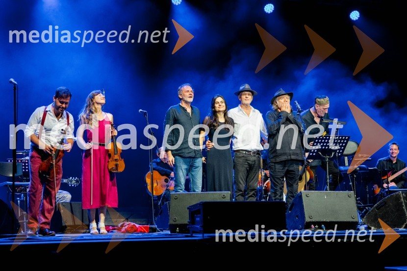  Antun Stašić, Zapadni kolodvor;  Yvette Holzwarth, violina, vokal;  Jure Ivanušič, dramski igralec in glasbenik;  Milica Šerbedžija;  Vlado Kreslin, glasbenik;  Rade Šerbedžija, igralec, glasbenik;  Miroslav Tadić, kitaristRade Šerbedžija na 72. Ljubljana Festivalu