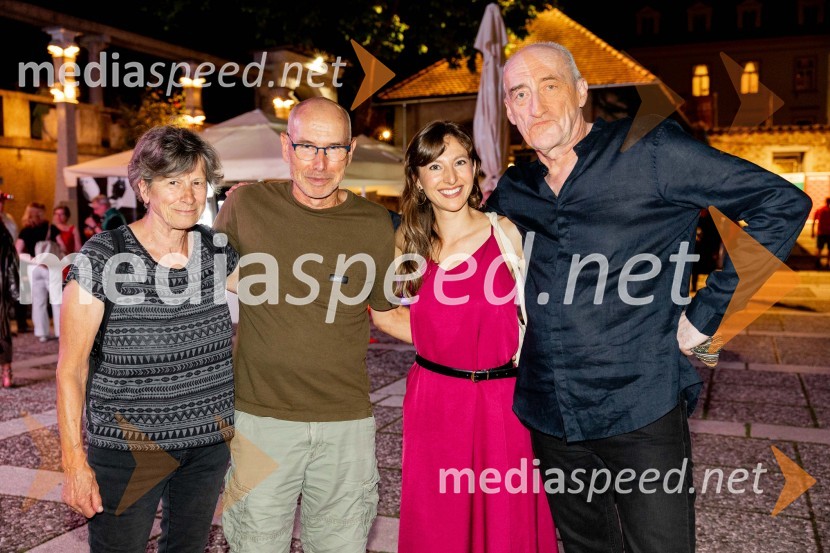  ... ;  ... ;  Yvette Holzwarth, violina, vokal;  ... Rade Šerbedžija na 72. Ljubljana Festivalu