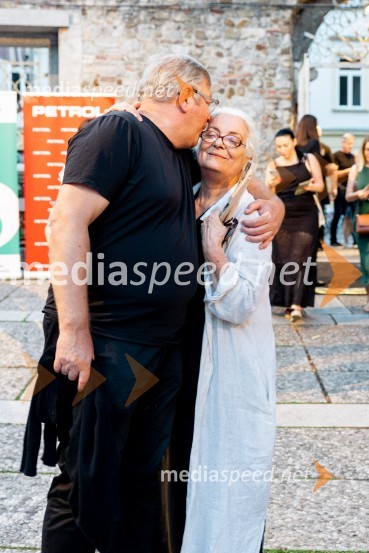  Robert Waltl, direktor, Mini teater;  Bjanka Adžić Ursulov, kostumografinjaRade Šerbedžija na 72. Ljubljana Festivalu