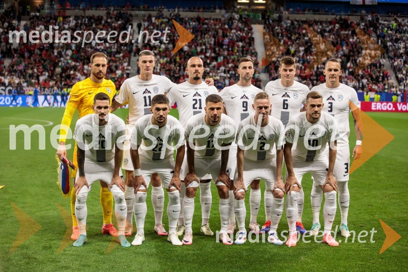  Jan Oblak, nogometaš;  Petar Stojanović, nogometaš;  Benjamin Šeško, nogometaš;  Adam Gnezda Čerin, nogometaš;  Vanja Drkušić, nogometaš;  Jan Mlakar, nogometaš;  Andraž Šporar, nogometaš;  Žan  Karničnik, nogometaš;  Jaka Bijol, nogometaš;  Timi Max Elšnik, nogometaš;  Jure Balkovec, nogometašKljub porazu je Slovenija dokazala, da zmore