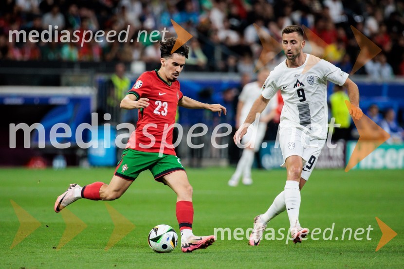  Vítor Machado Ferreira - Vitinha, nogometaš, Portugalska;  Andraž Šporar, nogometašKljub porazu je Slovenija dokazala, da zmore