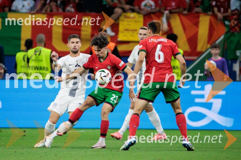  Adam Gnezda Čerin, nogometaš;  Vítor Machado Ferreira - Vitinha, nogometaš, Portugalska;  Joao Palhinha, nogometaš, PortugalskaKljub porazu je Slovenija dokazala, da zmore