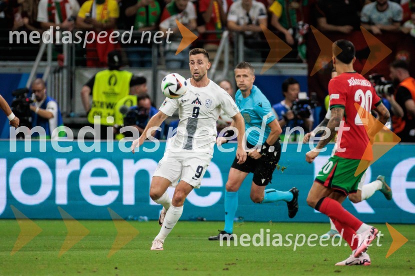  Andraž Šporar, nogometašKljub porazu je Slovenija dokazala, da zmore