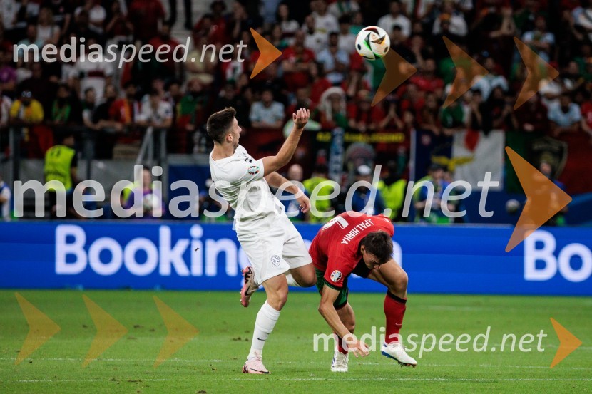  Andraž Šporar, nogometaš;  Joao Palhinha, nogometaš, PortugalskaKljub porazu je Slovenija dokazala, da zmore