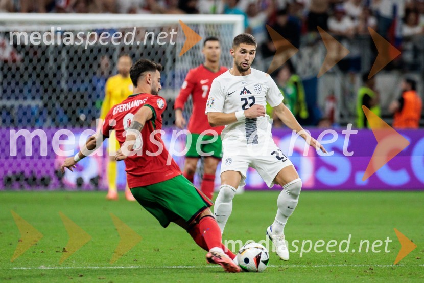  Bruno Fernandes, nogometaš, Portugalska;  Adam Gnezda Čerin, nogometašKljub porazu je Slovenija dokazala, da zmore