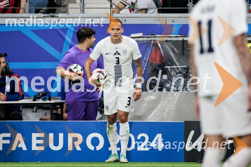  Jure Balkovec, nogometašKljub porazu je Slovenija dokazala, da zmore