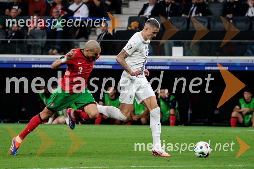  Kepler Laveran de Lima Ferreira ComM - Pepe, nogometaš, Portugalska;  Benjamin Šeško, nogometašKljub porazu je Slovenija dokazala, da zmore