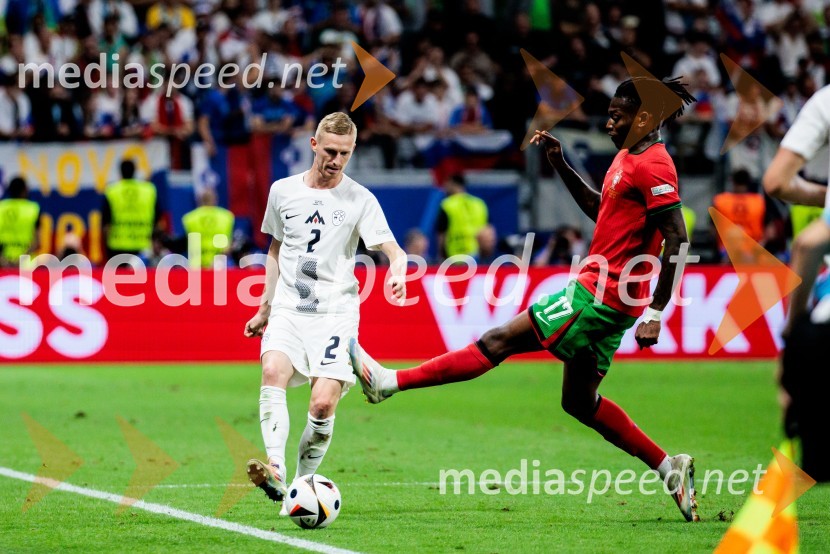  Žan  Karničnik, nogometaš;  Rafael Leao, nogometaš, PortugalskaKljub porazu je Slovenija dokazala, da zmore