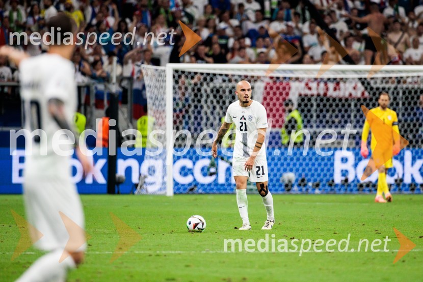  Vanja Drkušić, nogometašKljub porazu je Slovenija dokazala, da zmore