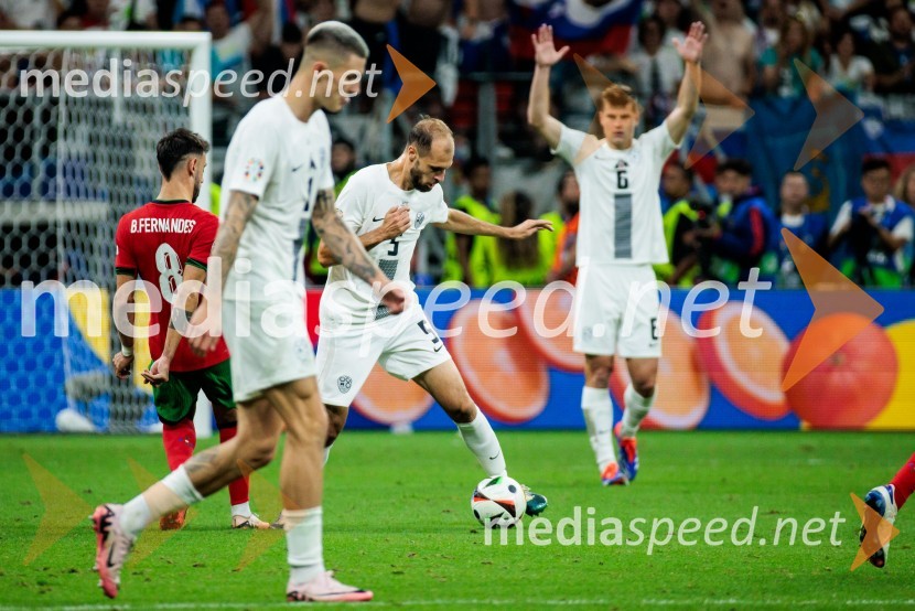  Jon Gorenc Stanković, nogometašKljub porazu je Slovenija dokazala, da zmore