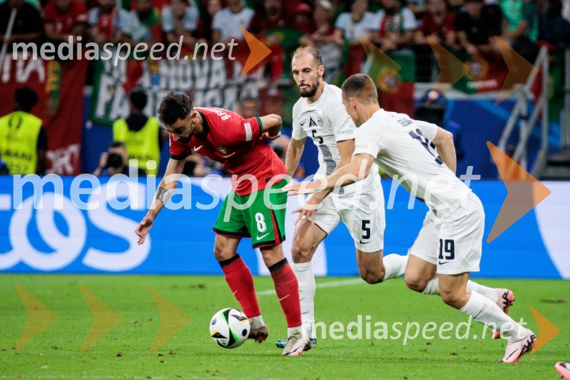  Bruno Fernandes, nogometaš, Portugalska;  Jon Gorenc Stanković, nogometaš;  Žan Celar, nogometašKljub porazu je Slovenija dokazala, da zmore