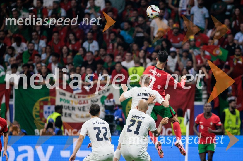  Adam Gnezda Čerin, nogometaš;  Vanja Drkušić, nogometaš;  Žan  Karničnik, nogometaš;  Cristiano Ronaldo, nogometaš, PortugalskaKljub porazu je Slovenija dokazala, da zmore