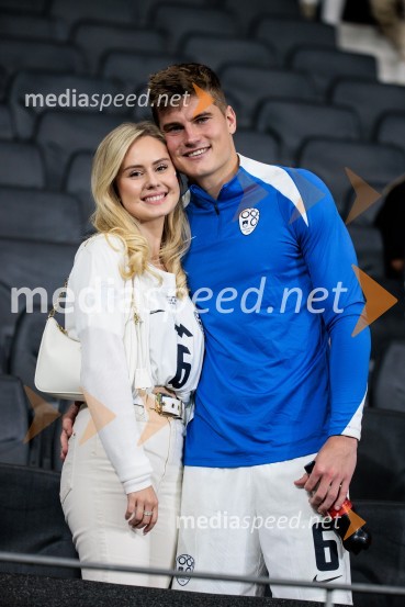  Neža Strmčnik;  Jaka Bijol, nogometašKljub porazu je Slovenija dokazala, da zmore