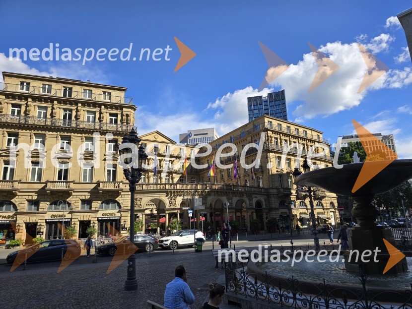 Frankfurt na Majni zavzeli slovenski navijači