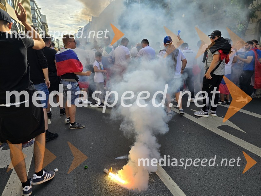 Frankfurt na Majni zavzeli slovenski navijači