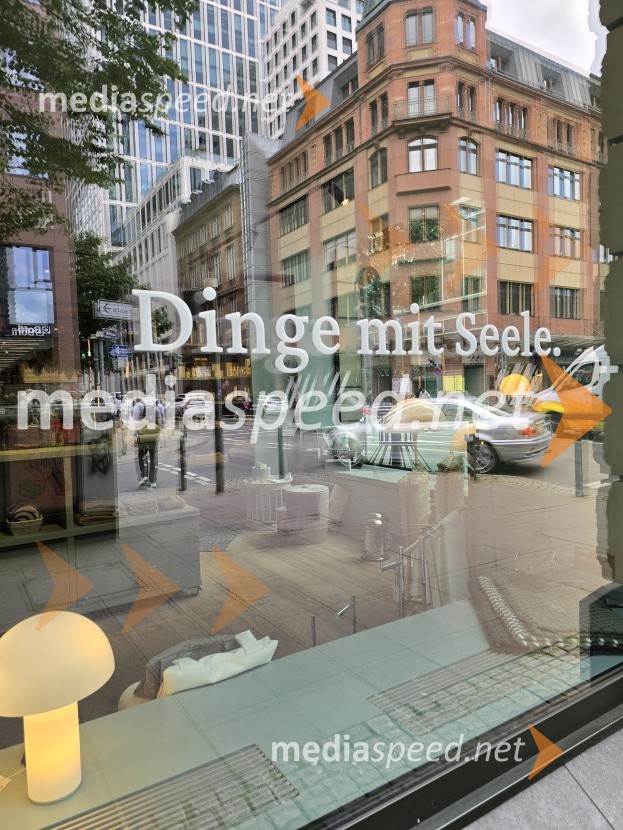 Frankfurt na Majni zavzeli slovenski navijači