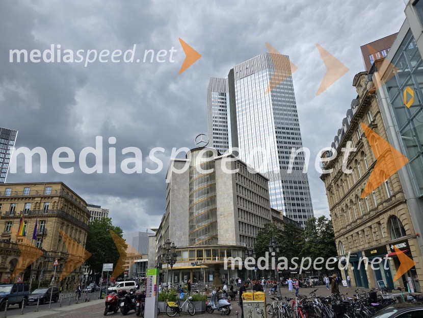 Frankfurt na Majni zavzeli slovenski navijači