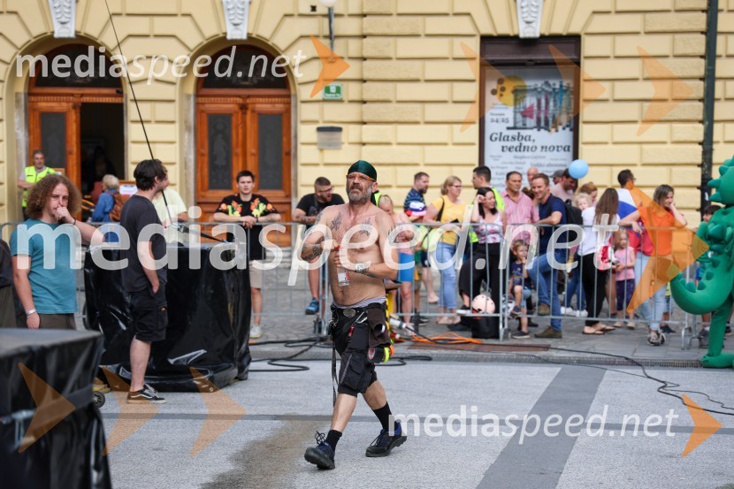 Sprejem naših nogometašev na Kongresnem trgu