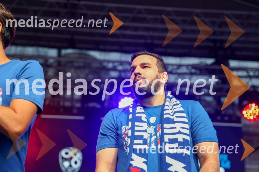 Sprejem naših nogometašev na Kongresnem trgu