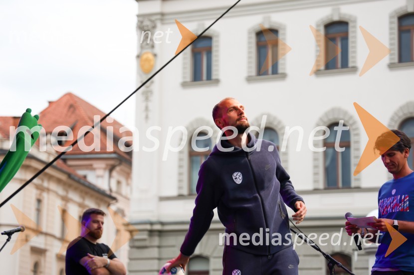  Jon Gorenc Stanković, nogometašSprejem naših nogometašev na Kongresnem trgu
