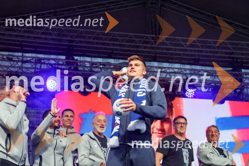  Jaka Bijol, nogometašSprejem naših nogometašev na Kongresnem trgu