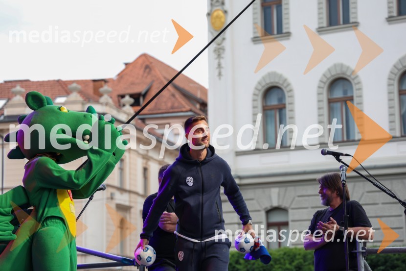  Andraž Šporar, nogometašSprejem naših nogometašev na Kongresnem trgu