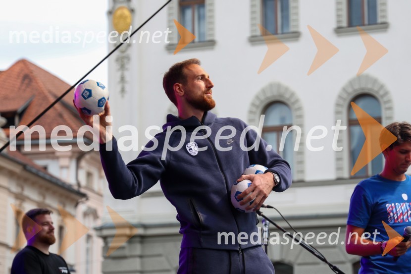  Jan Oblak, nogometašSprejem naših nogometašev na Kongresnem trgu