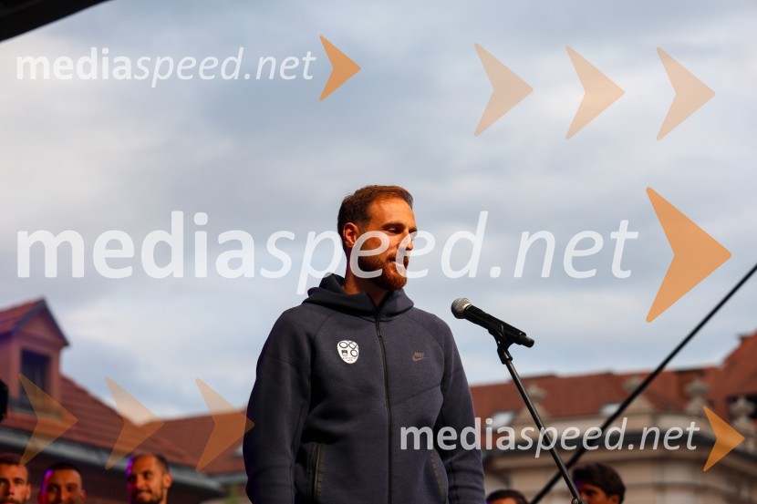  Jan Oblak, nogometašSprejem naših nogometašev na Kongresnem trgu