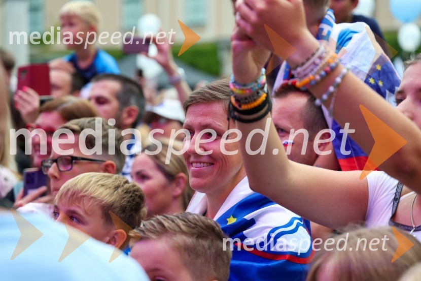 Sprejem naših nogometašev na Kongresnem trgu