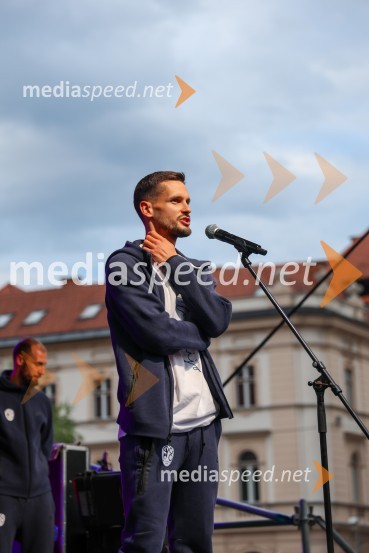  Petar Stojanović, nogometašSprejem naših nogometašev na Kongresnem trgu