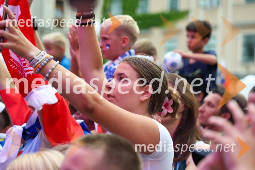 Sprejem naših nogometašev na Kongresnem trgu