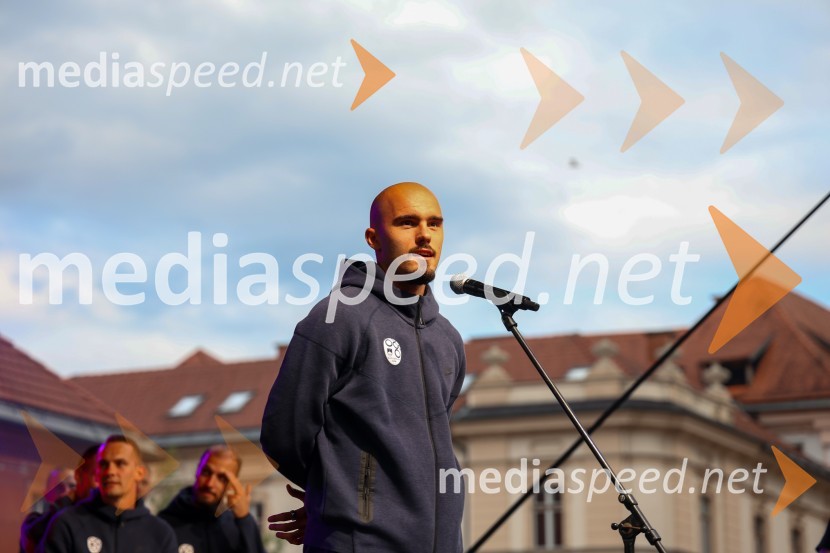  Vanja Drkušić, nogometašSprejem naših nogometašev na Kongresnem trgu