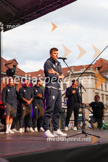  Jaka Bijol, nogometašSprejem naših nogometašev na Kongresnem trgu