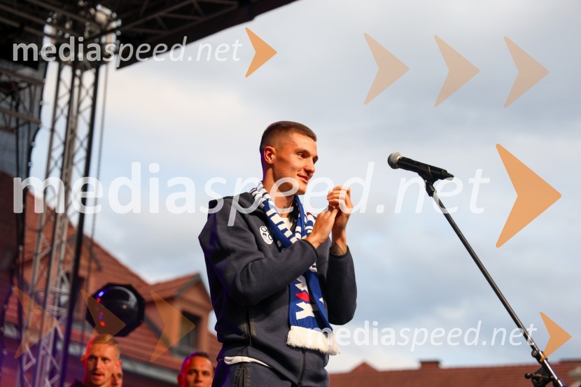  Benjamin Šeško, nogometašSprejem naših nogometašev na Kongresnem trgu