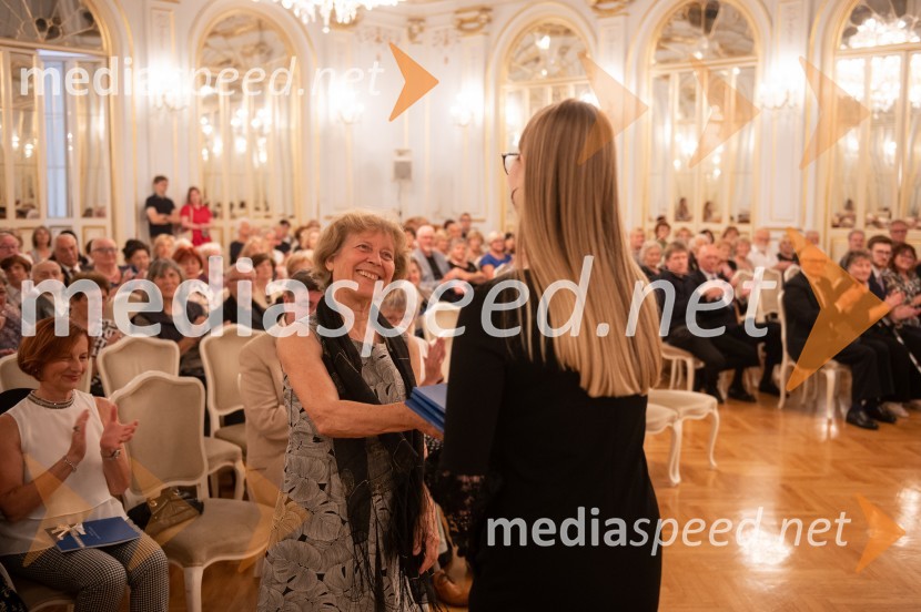  Vlasta Doležan Rus;  ... Slavnostni koncert ob stoti obletnici rojstva Ondine Otta Klasinc, SNG Maribor