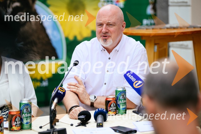  Urban Centa, organizator glasbenega programa Novinarska konferenca pred festivalom Pivo in cvetje Laško