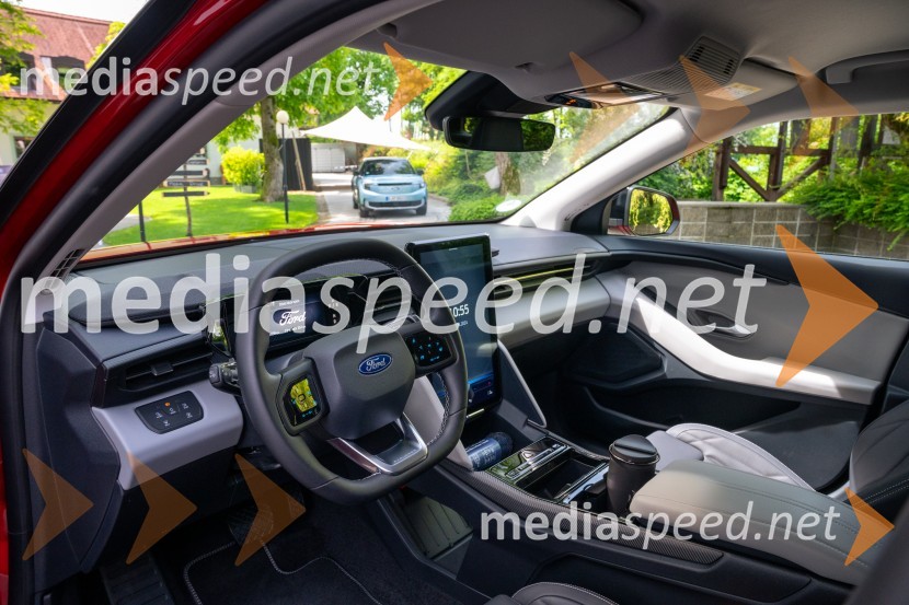 Novi povsem električni petsedežni SUV Ford Explore