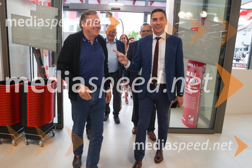  Zoran Janković, župan, Mestna občina Ljubljana;  Tomislav Kramarić,  predsednik uprave, Mercator d.o.o.Otvoritev novega Mercator centra v Kosezah
