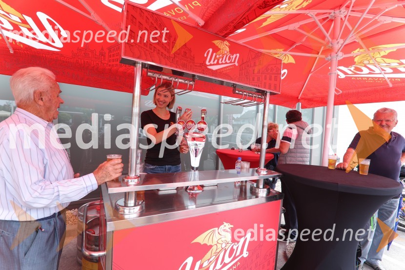 Otvoritev novega Mercator centra v Kosezah