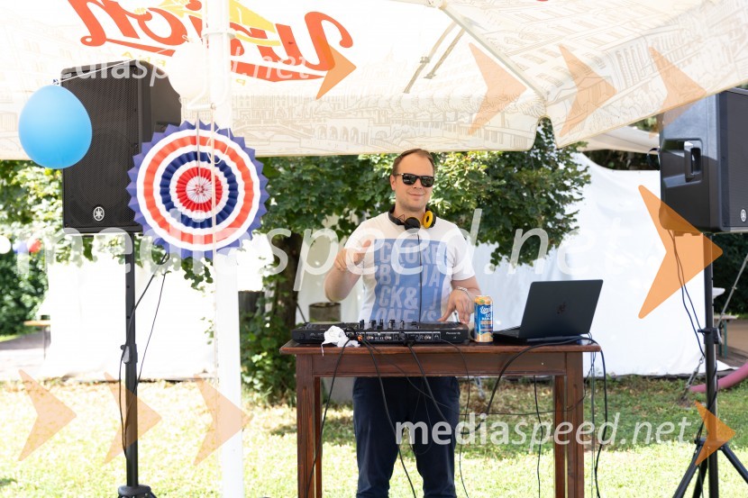 AmCham x Nomago teniški turnir in YOUng piknik