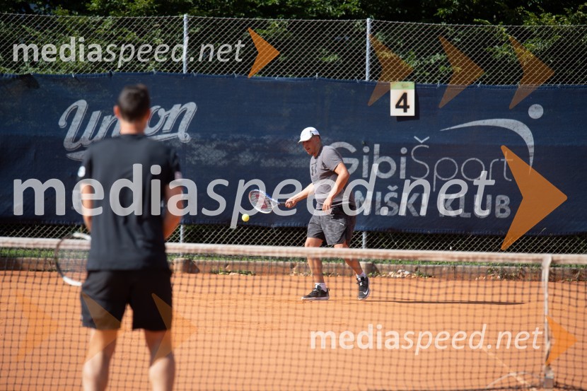 AmCham x Nomago teniški turnir in YOUng piknik