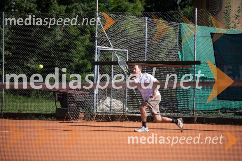 AmCham x Nomago teniški turnir in YOUng piknik