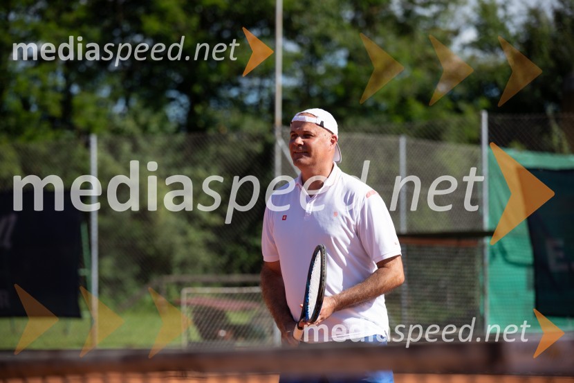 AmCham x Nomago teniški turnir in YOUng piknik