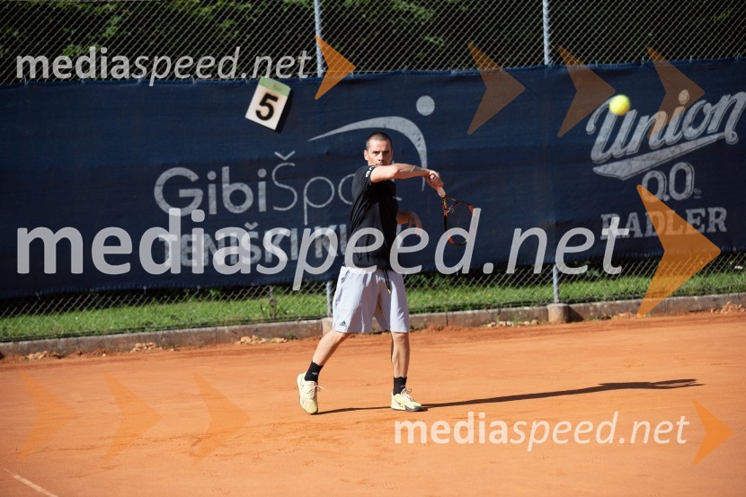 AmCham x Nomago teniški turnir in YOUng piknik