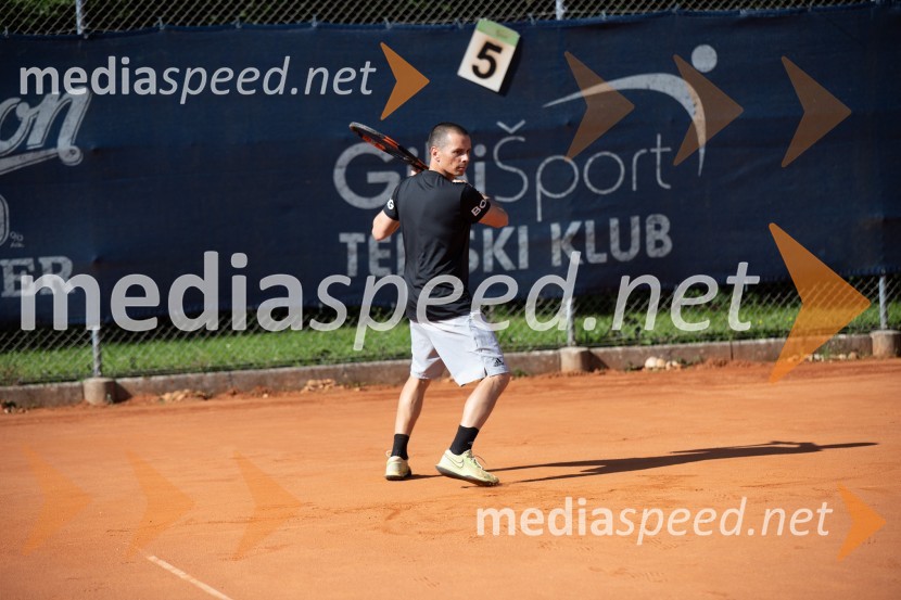 AmCham x Nomago teniški turnir in YOUng piknik