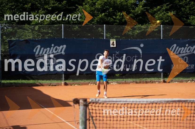 AmCham x Nomago teniški turnir in YOUng piknik